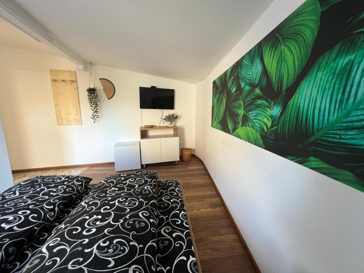 The Rainbow 7 Apartment Sofia Luaran gambar